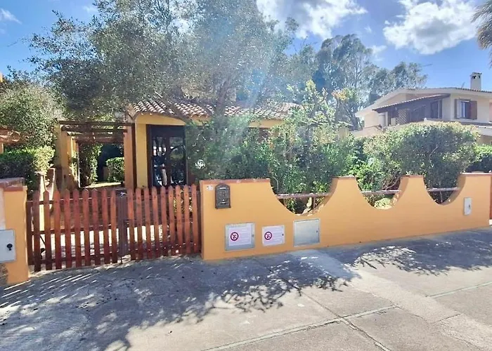 בית נופש Campulongu A 150 Mt Dal Mare, Carolina *